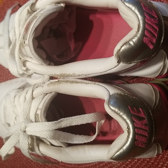 Nike Shox. Size 6.5 - Picture 11 of 11